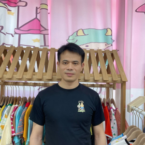 蒋 Jiang Manager